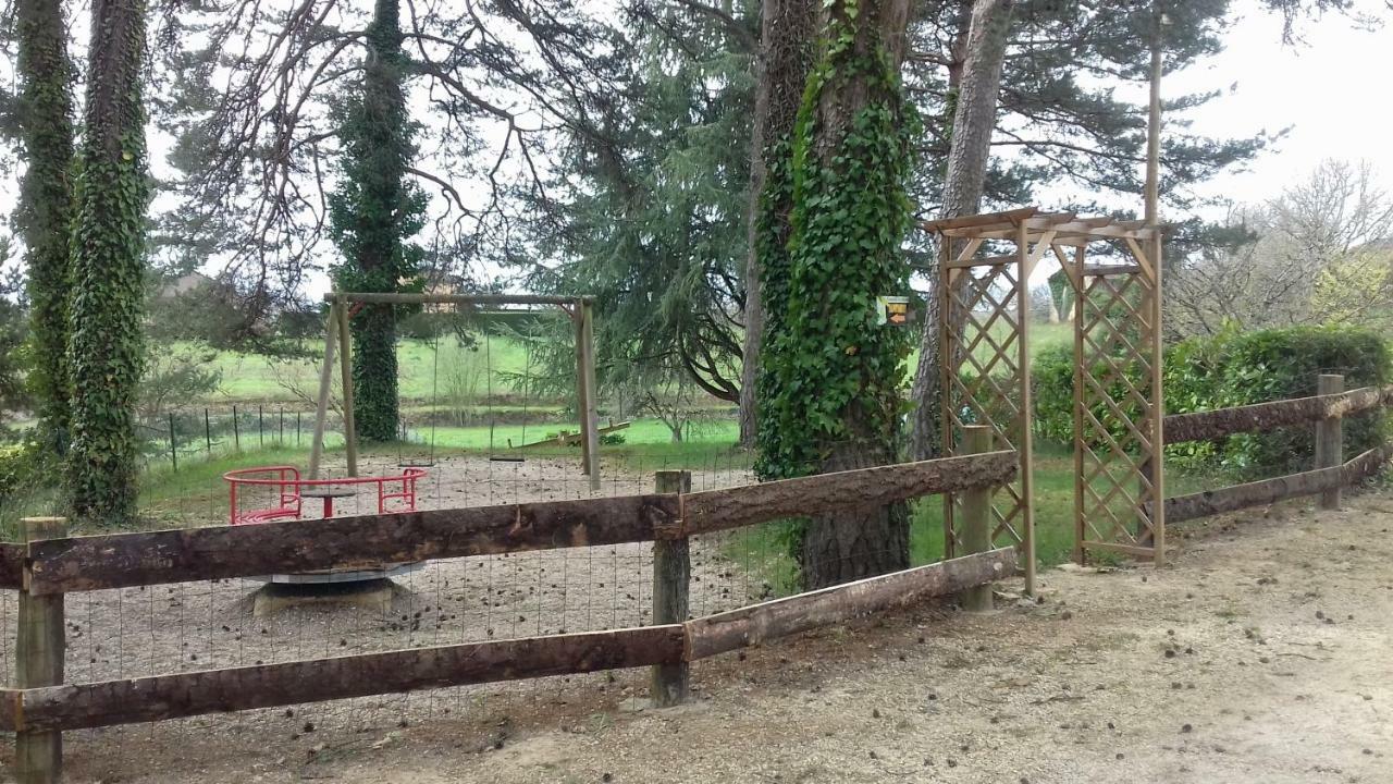 Camping 46 Rainettes Goujounac Bagian luar foto
